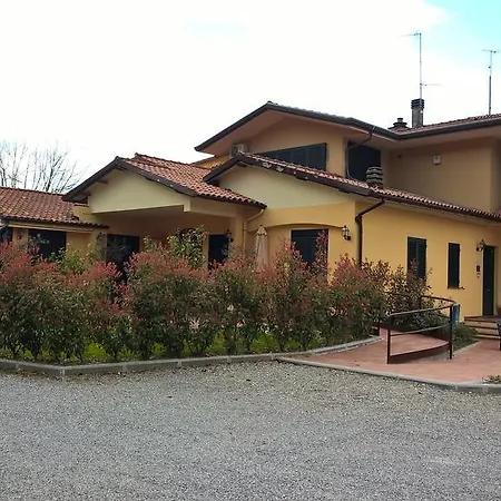 Cecco Di Nara Aparthotel