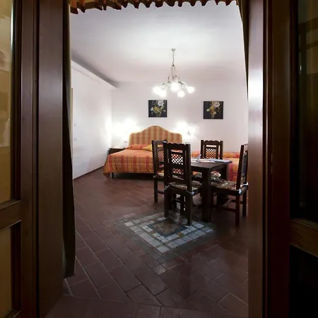 Aparthotel Cecco Di Nara Massarosa