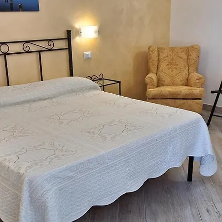 Aparthotel Cecco Di Nara Massarosa
