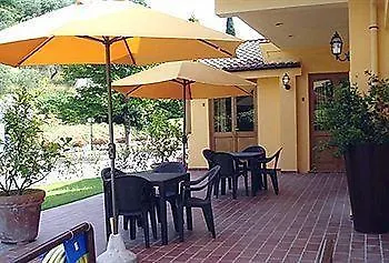 Cecco Di Nara Aparthotel