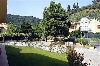 Aparthotel Cecco Di Nara Massarosa
