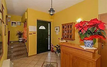 Aparthotel Cecco Di Nara Massarosa