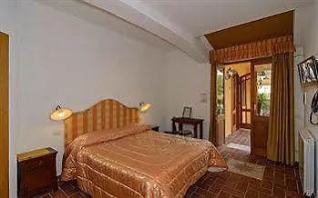 Aparthotel Cecco Di Nara Massarosa