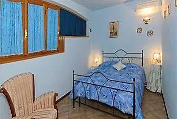 Cecco Di Nara Aparthotel 2*